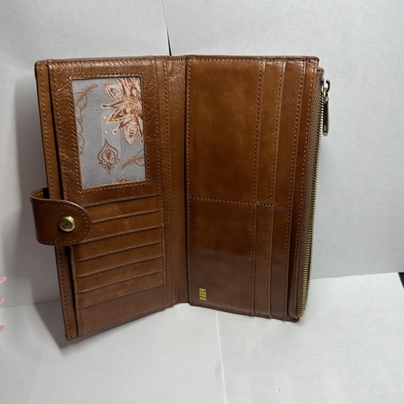 HOBO Wallet Full Size - Picture 7 of 7
